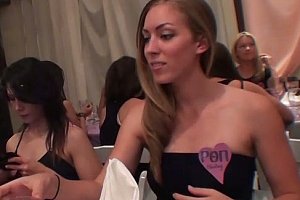 美女调教vk