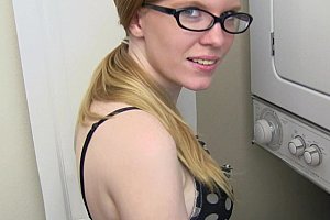 freeseX娇小性过程
